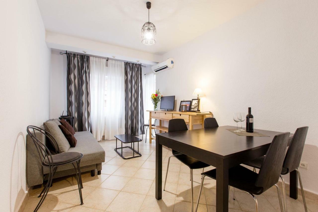 3 Habitaciones Apartamento Temporada Lucero 3 Habitaciones Madrid Exterior foto
